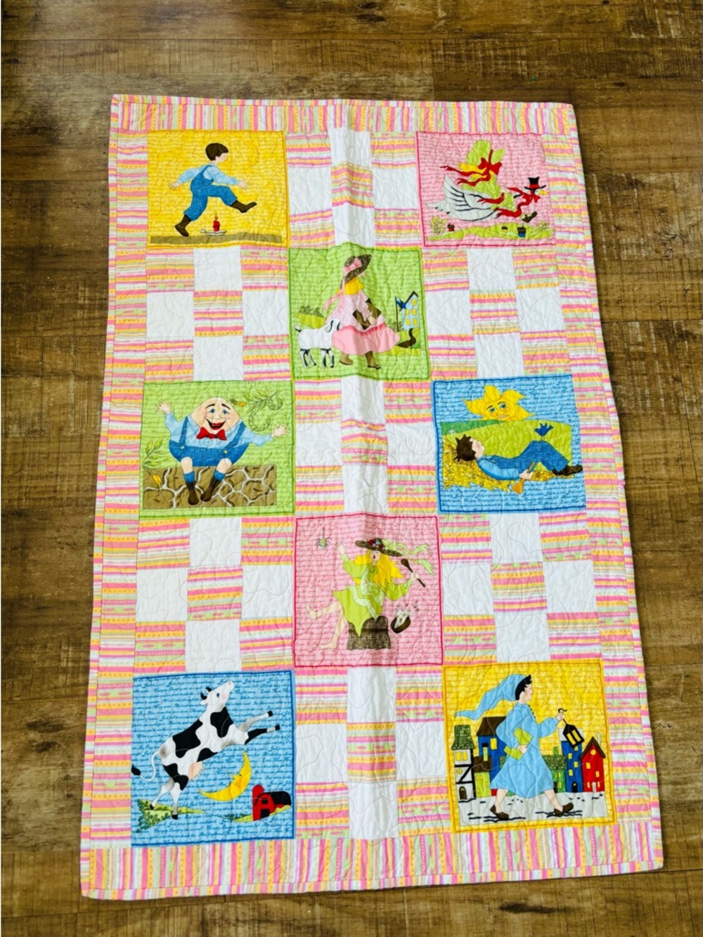 Handmade 'Nursery Rhyme' Cotton Baby Quilt 28" x 44"